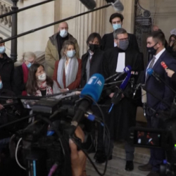 Сот террорчуну өмүр бою эркинен ажыратты