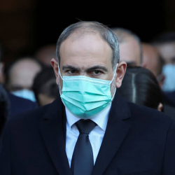 Пашиняндын чек араны таштап Ереванга кайтуусуна эмне себеп болду?