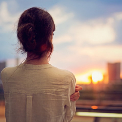 Сайра: «Күйөөмө экинчи аял издейм, балким ал араңарда...»