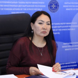 Анара Султангазиева: «Аткаминерлердин эки өпкөсү же башка асманы барбы?»