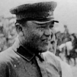 Жусуп Абдрахманов эң ириде өз алдынча улуттук автономия түзөбүз дегендердин туу башында болгон