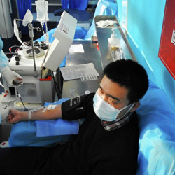 Кытайда элди жапырт эмдөө башталды