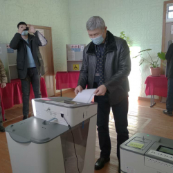 Максат Мамытканов Ысык-Көлдөн добуш берди