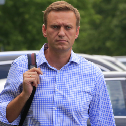 Алексей Навальный Орусияга кайтууну чечти