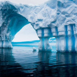 Антарктидадагы айсбергдердин ээриши дүйнө жүзүн жаңы муз дооруна айлантабы?