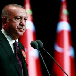 Эрдоган Манисада расмий ачылышы жасалган долбоорлор тууралуу бөлүштү