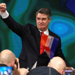 Хорватиянын президенти Садыр Жапаровду жеңиши менен куттуктады