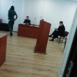 Жыргалбек Сагынбаев жасалма диплом боюнча сот залына келди