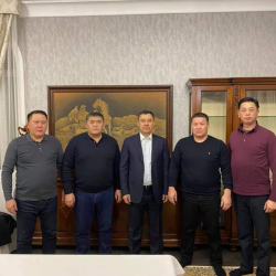 Садыр Жапаров: 