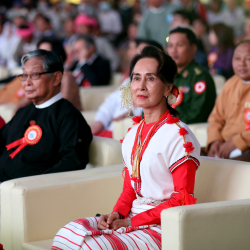 Правящая партия Мьянмы сообщила о задержании президента и госсоветника