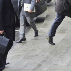 Өкмөттүн курамы кыскарса көп адам жумушсуз калабы?