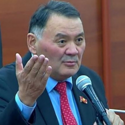 Камчыбек Жолдошбаев Мариповго: 