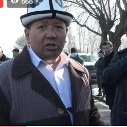 Улукбек Мариповго каршы болгондор митингге чыгышып, Жапаровго кайрылуу жасашты