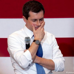 АКШда алгачкы жолу гей экендигин ачык жарыялаган адам министр болду