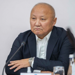 Жогорку сот Түлеевге байланыштуу чечимдерди жокко чыгарды