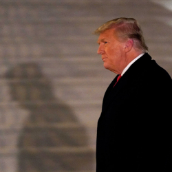 Американцы захотели окончательного ухода Трампа из политики