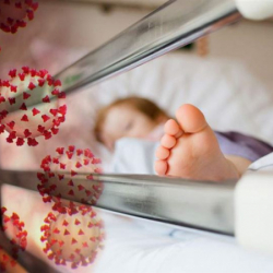 Вирус нашел дорогу и к детям: Айбар Султангазиев рассказал о ситуации с пневмонией в КР