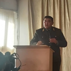 ВИЕДО - Камчыбек Ташиев: “Эртеңден баштап бир нече чоң чиновниктерди камайбыз