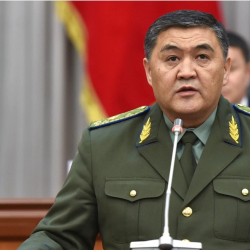 Камчыбек Ташиев чек ара маселеси боюнча Баткенге барды