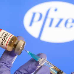 Израиль тажрыйбасы Pfizer вакцинасынын натыйжалуулугу жогору экенин көрсөттү