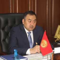 СҮРӨТ - Улан Ниязбеков: «Коомдо резонанс жараткан кылмыштардын бетин тез-арада ачуу зарыл»