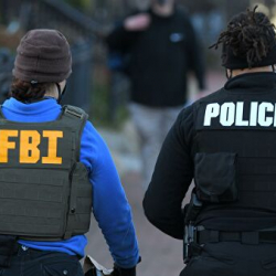 ФБР предложило четверть миллиона долларов за сведения о россиянине