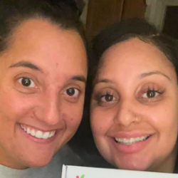 Сегиз жыл чогуу иштеген достор эже-сиңди болуп чыкты