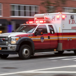 У начальной школы в Калифорнии нашли самодельную бомбу