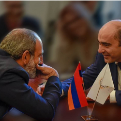 Бийлик менен оппозиция сүйлөшүүсү эмне менен аяктады?