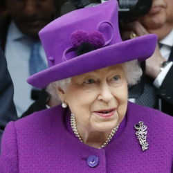 Елизавета II не подписала заявление после интервью Гарри и Меган