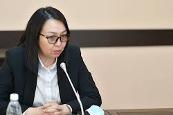 Улугбек Ормонов министр Гүлмира Абдралиевага эмне үчүн нааразы?