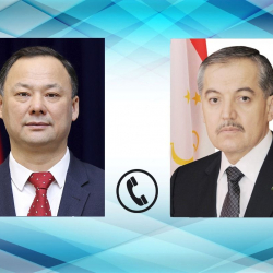 Руслан Казакбаев Тажикстандын тышкы иштер министри менен телефон аркылуу сүйлөштү