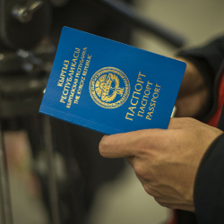 Жаңы үлгүдөгү жалпы жарандык паспорттун мөөнөтү узартылды