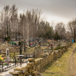 ИИМ: Православдардын мүрзөсүндө эстеликтер талкаланды