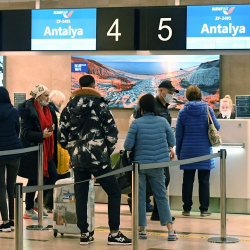 Түркия туристтер үчүн өлкөгө кирүү эрежесин өзгөрттү