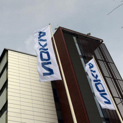 Nokia 10 000 кишини жумуштан чыгарат