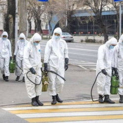 Казакстан күчөтүлгөн карантинге кайтып келүүдө