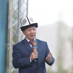 ВИДЕО – Исаков: “Бизде бир эле Жогорку Сот болушу керек”