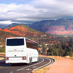 Туристтик сезонго КР менен ӨР ортосунда автобус каттамын калыбына келтирүү пландалууда