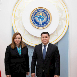 СҮРӨТ - Талант Мамытов БУУнун өкүлү Наталья Германды кабыл алды