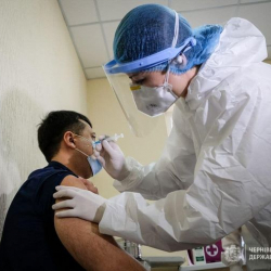 AstraZeneca менен эмделген 7 киши тромбдон улам көз жумду