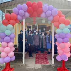 СҮРӨТ - Кыз-келиндерди иш менен камсыздоо үчүн Сузакта чоң тигүү цехи ачылды