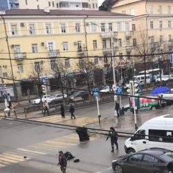 Премьер-министр эреже бузганы үчүн айыпка жыгылды