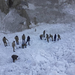 Алайда кар көчкү алдында калган 14 жаштагы баланын сөөгү табылды