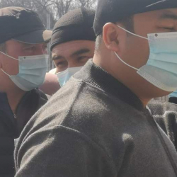 Милиция «шайлоочуларга беткап таратылууда» деген маалыматты төгүндөдү