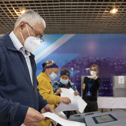 ШОС признала референдум в Киргизии открытым и легитимным