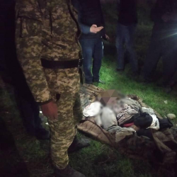 Бишкекте түн ичинде көпүрөнүн алдынан аялдын жансыз денеси табылды