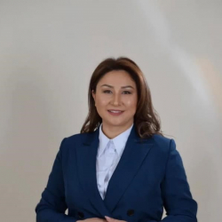 Карт саясатчылардын ойногонун Гүлзара Кокенова андан ары «гүлдөткөндө»