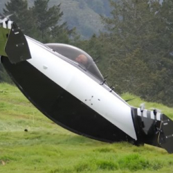 ВИДЕО - В России создают шестиместный летающий автомобиль