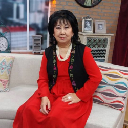 Сонунбүбү Кадырова: «Элди алдамчылыкка, ээн ооздукка, бети жоктукка алып келген бирден бир чоң армиялар ушул НПОлор»